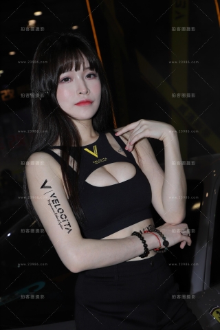 黑色抹胸 黑色热裤制服3