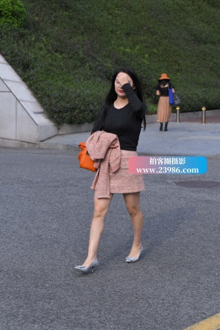 银白色高跟美腿美姐姐