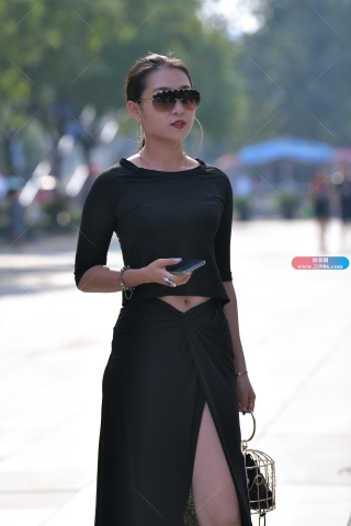 【红石赛帖】性感黑裙美女