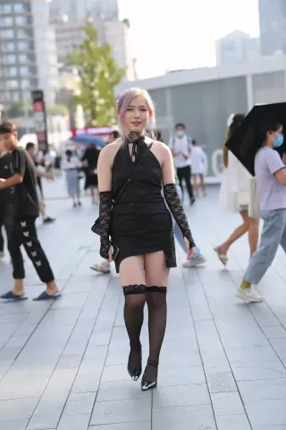 黑色裙装美女（完整版）