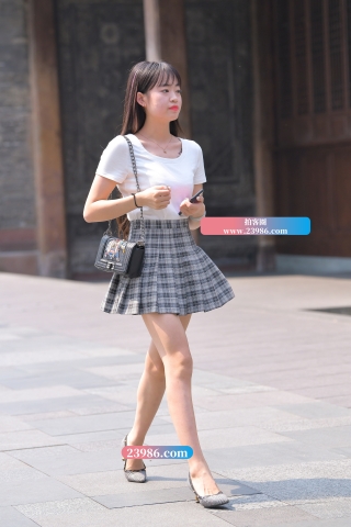 【街拍之魂赛帖】清纯靓丽大长腿