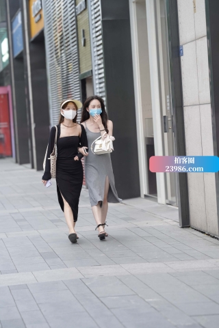 街拍长裙姐妹